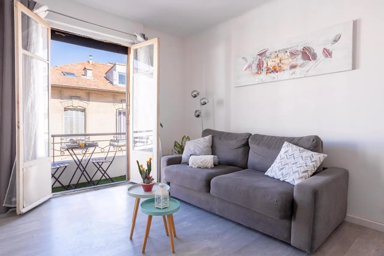 Cannes Centre Apartment With A Balcony França